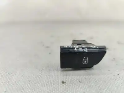 Second-hand car spare part door lock switch for citroen c4 picasso ii 1.6 bluehdi 120 oem iam references 9678101077