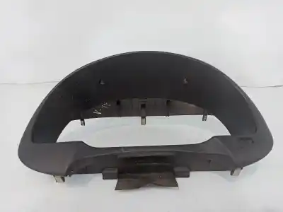 Pezzo di ricambio per auto di seconda mano alloggiamento / cornice quadro strumenti per hyundai i30 (fd) 1.6 crdi riferimenti oem iam 