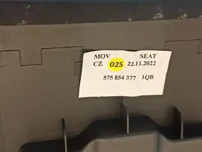 Pezzo di ricambio per auto di seconda mano alloggiamento / cornice quadro strumenti per seat ateca (kh7) 2.0 tdi riferimenti oem iam 5758543771qb  