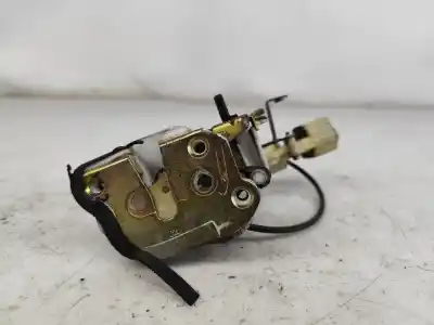 Peça sobressalente para automóvel em segunda mão fechadura da porta traseira esquerda por toyota yaris (_p1_) 1.0 (scp10_) referências oem iam 