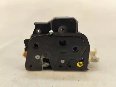 Автозапчастина б/у замок дверей заднього лівого для audi a6 avant (4f5) 2.7 tdi посилання на oem iam 4f0839015