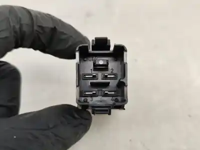 Second-hand car spare part hazard warning lights for volkswagen passat b6 variant (3c5) 2.0 tdi oem iam references 3c0953509a  