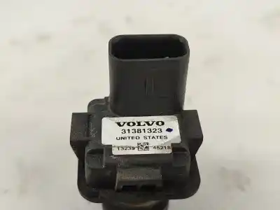 Peça sobressalente para automóvel em segunda mão câmara por volvo v40 hatchback (525) d2 referências oem iam 31301780  