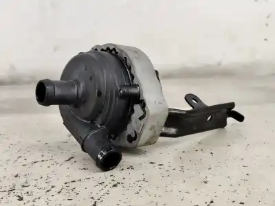 Автозапчастина б/у водяна бомба для jaguar i-pace (x590) ev400 awd посилання на oem iam j9d318d474aa  