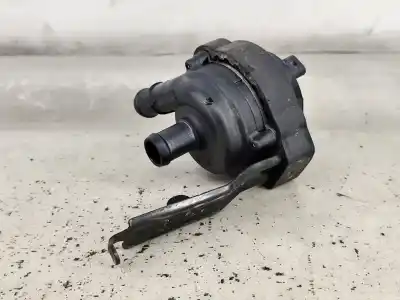 Автозапчастина б/у водяна бомба для jaguar i-pace (x590) ev400 awd посилання на oem iam j9d318d473aa  