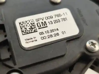 Автозапчастина б/у педаль акселератора для opel zafira tourer c (p12) 2.0 cdti (75) посилання на oem iam 13253781  