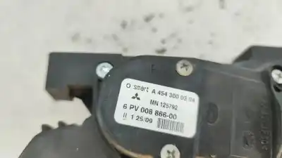 Second-hand car spare part accelerator pedal for mitsubishi colt vi (z3_a, z2_a) 1.3 (z21a) oem iam references mn125792  