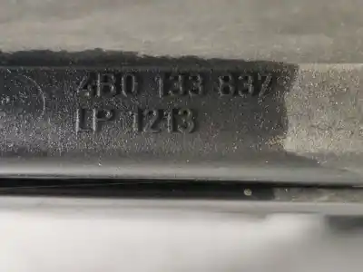 Автозапчасти б/у поддержка воздушного фильтра за audi a4 b5 avant (8d5) 2.5 tdi ссылки oem iam 4b0133837  