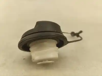 Second-hand car spare part outer fuel cap for opel corsa e (x15) 1.4 (08 68) oem iam references   