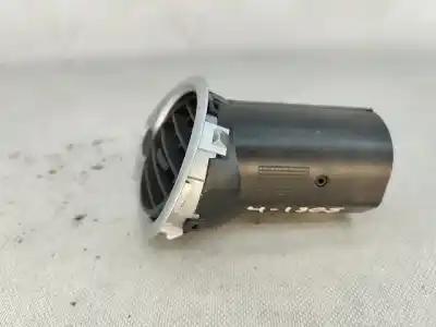 Автозапчастина б/у аераційна решіта для renault clio iii (br0/1, cr0/1) 1.2 16v (br02 br0j br11 cr02 cr0j cr11) посилання на oem iam   