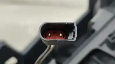 Автозапчастина б/у бардачок для jaguar i-pace (x590) ev400 awd посилання на oem iam j9d306t10ad  