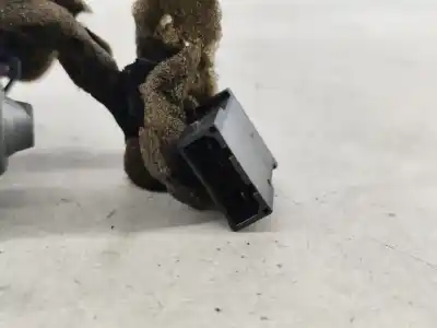 Автозапчастина б/у електричний двиг на дах для audi a4 b5 avant (8d5) 1.9 tdi посилання на oem iam 8d9959591  