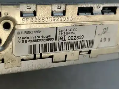 Peça sobressalente para automóvel em segunda mão sistema de áudio / rádio cd por lancia ypsilon (843_) 1.2 (843.axa1a) referências oem iam 735345243  