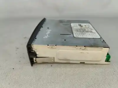 Second-hand car spare part audio system / radio cd for renault megane ii break (km0/1_) 1.5 dci (km02. km13) gasóleo 2004 5p oem iam references 8200205833  