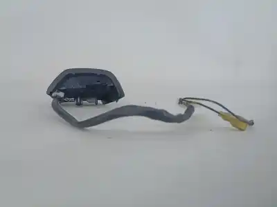 Peça sobressalente para automóvel em segunda mão comando de controlo do rádio por mazda 3 (bk) 1.3 (bk14) referências oem iam 153769  