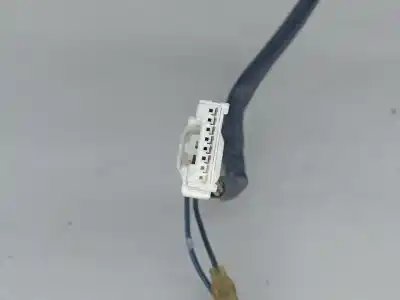 Peça sobressalente para automóvel em segunda mão comando de controlo do rádio por mazda 3 (bk) 1.3 (bk14) referências oem iam 153769  