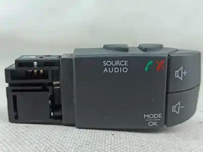 Автозапчасти б/у переключатель управления радио за RENAULT TWINGO III (BCM_) 1.0 SCe 70 ссылки OEM IAM   