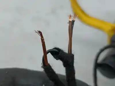 Second-hand car spare part trunk lid hinge for audi a5 cabriolet (8f7) 3.0 tdi quattro oem iam references   