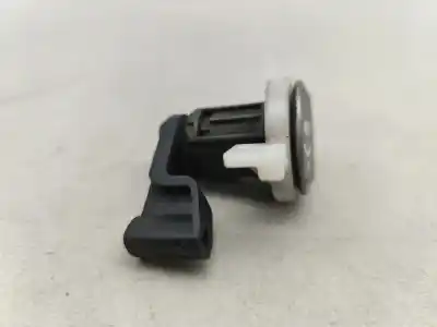 Pezzo di ricambio per auto di seconda mano cilindro porta anteriore destra per renault clio ii (bb0/1/2_, cb0/1/2_) 1.2 16v (bb05. bb0w. bb11. bb27. bb2t. bb2u. bb2v. cb05.... gasolina 2002 5p riferimenti oem iam   