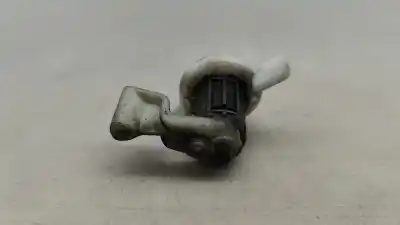 Pezzo di ricambio per auto di seconda mano cilindro porta anteriore destra per renault clio ii (bb0/1/2_, cb0/1/2_) 1.2 16v (bb05. bb0w. bb11. bb27. bb2t. bb2u. bb2v. cb05.... gasolina 2002 5p riferimenti oem iam   