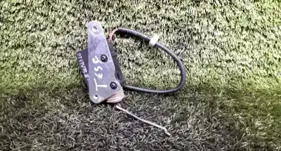 Second-hand car spare part rear right central locking system for opel frontera a (u92) 2.5 tds oem iam references   