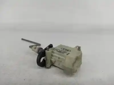 Автозапчасти б/у наружная крышка двигателя топливо за audi a4 b7 avant (8ed) 2.0 tdi ссылки oem iam 8e0862153a  