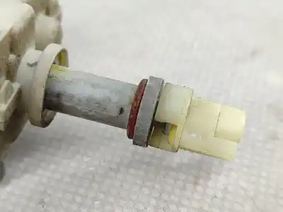 Автозапчасти б/у наружная крышка двигателя топливо за audi a8 (4e) 4.0 tdi quattro ссылки oem iam 4e0810773a  