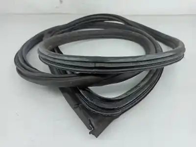 Peça sobressalente para automóvel em segunda mão borracha genérica por bmw 1 (e81) 118 d referências oem iam 7164948  