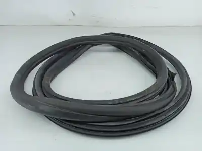 Peça sobressalente para automóvel em segunda mão borracha genérica por bmw 1 (e81) 118 d referências oem iam 7164948  