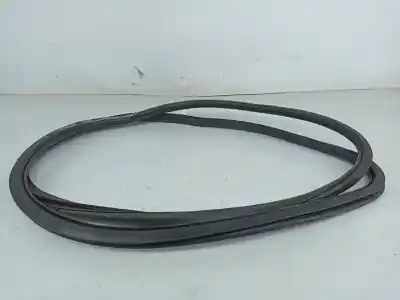 Second-hand car spare part generic rubber for audi a4 avant (8e5) 1.8 20v oem iam references 8e0831721b  