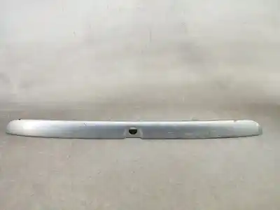 Gebrauchtes Autoersatzteil Heckklappenblende zum AUDI A4 B5 AVANT (8D5) 1.9 TDI OEM-IAM-Referenzen 8D9827574  