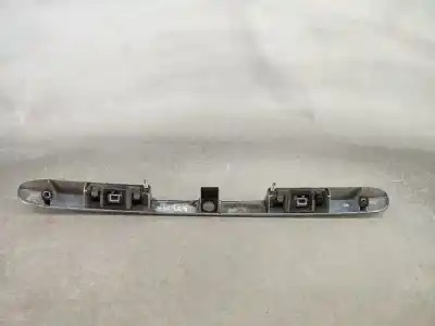 Автозапчастина б/у накладка заднього кришки багажника для audi a4 b5 avant (8d5) 2.5 tdi посилання на oem iam 8d9827574  