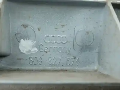 Автозапчастина б/у накладка заднього кришки багажника для audi a4 b5 avant (8d5) 2.5 tdi посилання на oem iam 8d9827574  