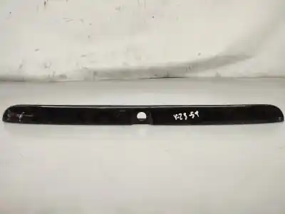 Gebrauchtes Autoersatzteil Heckklappenblende zum AUDI A4 B5 AVANT (8D5) 2.5 TDI OEM-IAM-Referenzen 8D9827574  