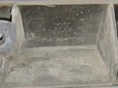 Автозапчастина б/у накладка заднього кришки багажника для audi a4 b5 avant (8d5) 2.5 tdi посилання на oem iam 8d9827574  