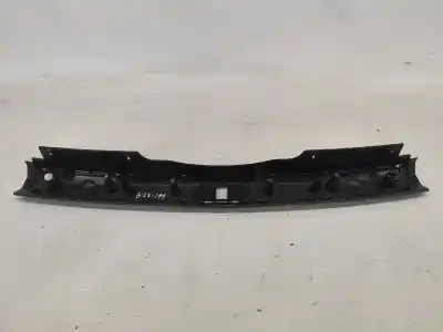 Автозапчастина б/у накладка заднього кришки багажника для audi a4 b7 avant (8ed) 2.0 tdi посилання на oem iam 8e9864483c  