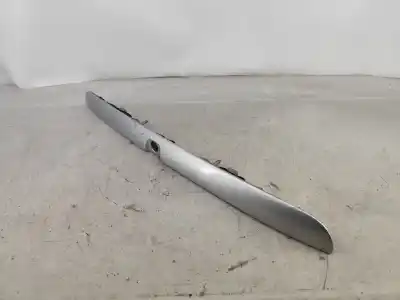 Автозапчастина б/у накладка заднього кришки багажника для audi a4 b5 avant (8d5) 1.9 tdi посилання на oem iam 8d9827576a  