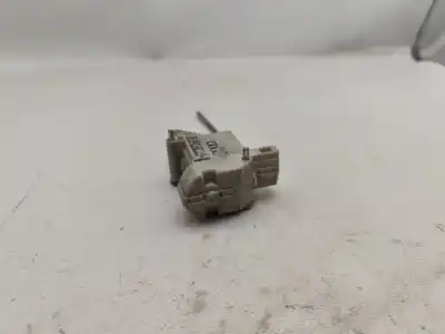 Автозапчасти б/у наружная крышка двигателя топливо за audi a4 avant (8ed) 2.0 16v tdi ссылки oem iam y06d278n04415  