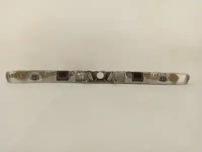 Автозапчасти б/у накладка задней крышки за audi a4 b5 avant (8d5) 1.6 ссылки oem iam 8d5827576b  