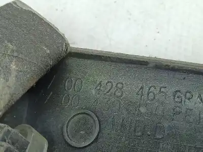 Автозапчасти б/у накладка задней крышки за renault megane scenic (ja0/1_) 1.4 i (ja0e) ссылки oem iam 7700430450  