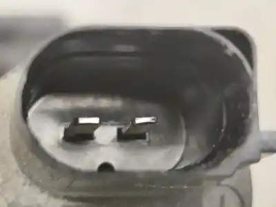 Автозапчастина б/у чистити насос для land rover range rover evoque (l538) 2.0 d 4x4 посилання на oem iam 1050008001  