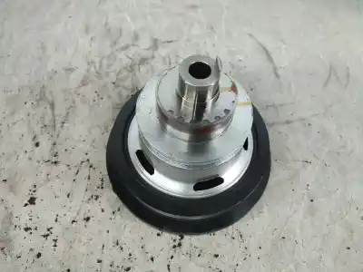 Pezzo di ricambio per auto di seconda mano puleggia dell albero motore per opel corsa f 1.2 101 cv / 74 kw riferimenti oem iam 9834309980