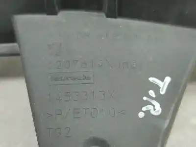 Second-hand car spare part front right bumper guide for peugeot 308 sw ii (lc_, lj_, lr_, lx_, l4_) 1.6 hdi / bluehdi 115 (lcbhxm lcbhxt) oem iam references   