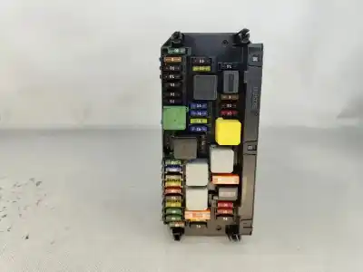 İkinci el araba yedek parçası röle/sigorta kutusu için mercedes-benz cls (c218) cls 63 amg (218.374) gasolina 2011 4p oem iam referansları a2129006112