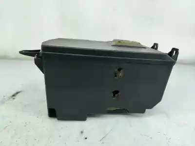 İkinci el araba yedek parçası çeşi̇tli̇ parçalar için mercedes-benz cls (c218) cls 63 amg (218.374) gasolina 2011 4p oem iam referansları a2188000118 / vacuo