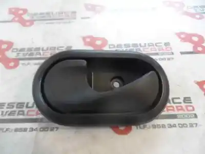 Автозапчастина б/у ЛІВА ПЕРЕДНЯ ВНУТРІШНЯ РУЧКА для DACIA SANDERO  Посилання на OEM IAM   2010