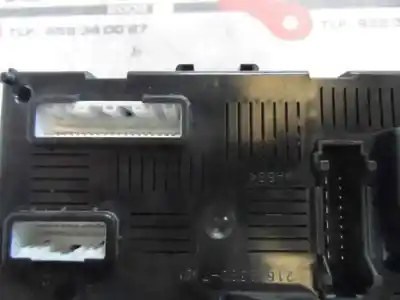 Second-hand car spare part fuse box unit for renault clio iii 1.5 dci diesel oem iam references 8200652285b  2009