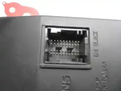 Piesă de schimb auto la mâna a doua panou siguranțe pentru dacia sandero 1.6 (bs0d. bs0b. bs0f. bs0h) referințe oem iam u118522008  2008