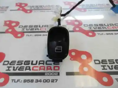 Peça sobressalente para automóvel em segunda mão BOTÃO / INTERRUPTOR ELEVADOR VIDRO DIANTEIRO DIREITO por MERCEDES-BENZ CLASE C (W203) SPORTCOUPE  Referências OEM IAM A 203 820 02 10  2003
