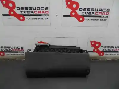 Автозапчастина б/у бардачок для LEXUS IS200 (DS2/IS2) 2.2 D-CAT Посилання на OEM IAM   2006